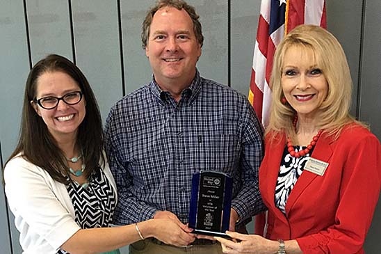 Entergy employee Steve Miller received the VITA Volunteer of the Year award from Capital Area United Way in April. Congratulating him are Heather Otten of CAUW (left) and Diane Denton of the Internal Revenue Service (right). Entergy employee Steve Miller received the VITA Volunteer of the Year award from Capital Area United Way in April. Congratulating him are Heather Otten of CAUW (left) and Diane Denton of the Internal Revenue Service (right).