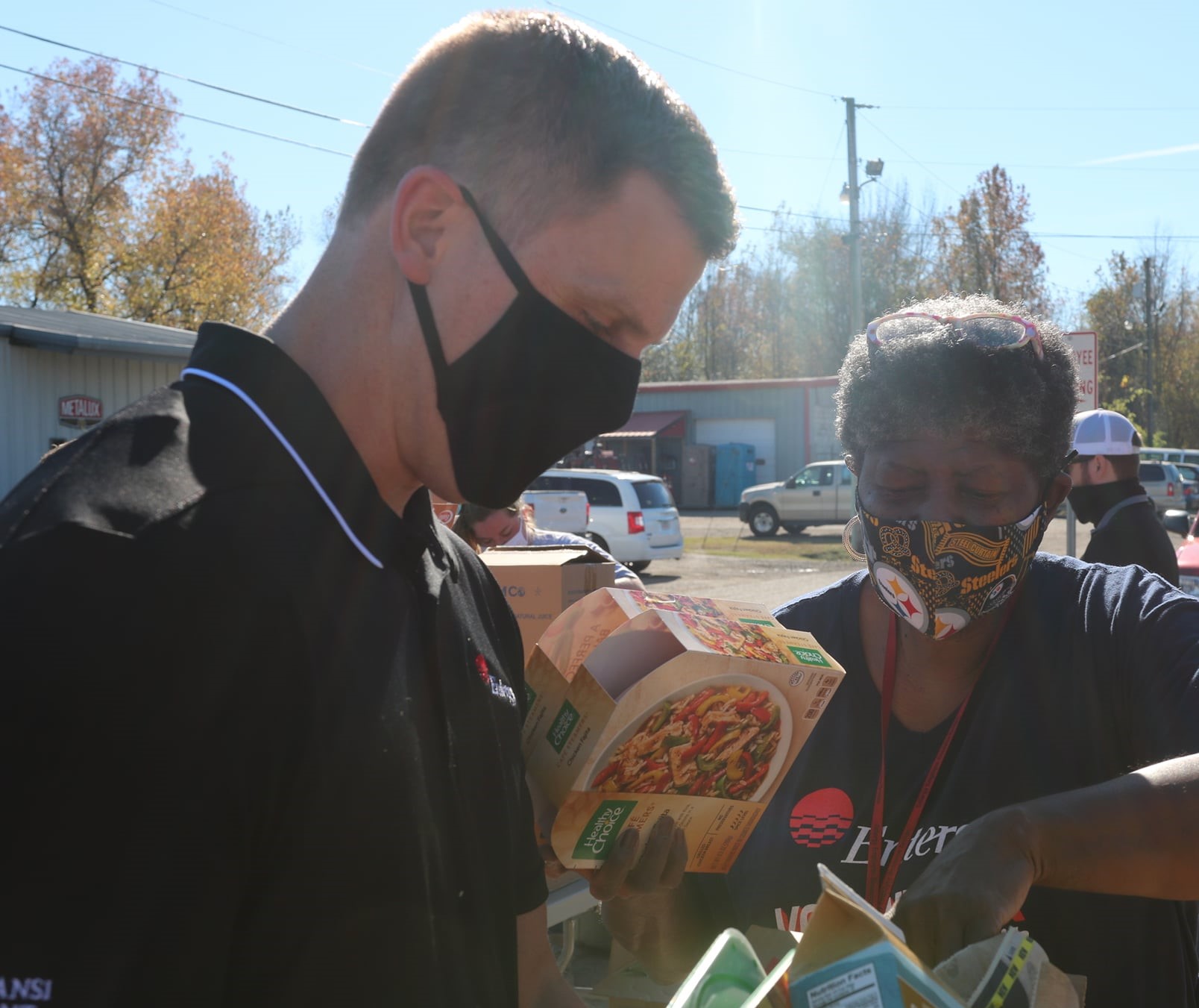 ENTERGY ARKANSAS EMPLOYEES, RETIREES VOLUNTEERED 23,501 HOURS IN 2020 ENTERGY ARKANSAS EMPLOYEES, RETIREES VOLUNTEERED 23,501 HOURS IN 2020