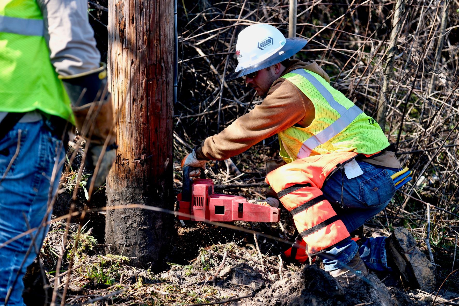 Arkansas road, utility workers praised for winter storm work