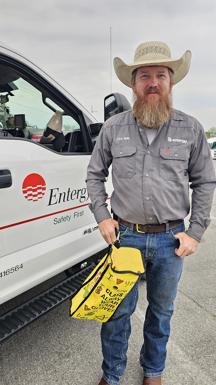 Rankin serviceman Andy Hearn's glove bag, beautifully decorated by his daughter, serves as a safety reminder that is always close at hand.