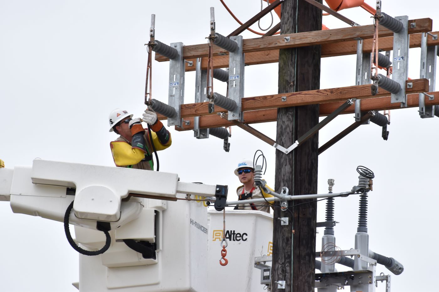 entergy-mississippi-works-to-minimize-outages-with-installation-of-new