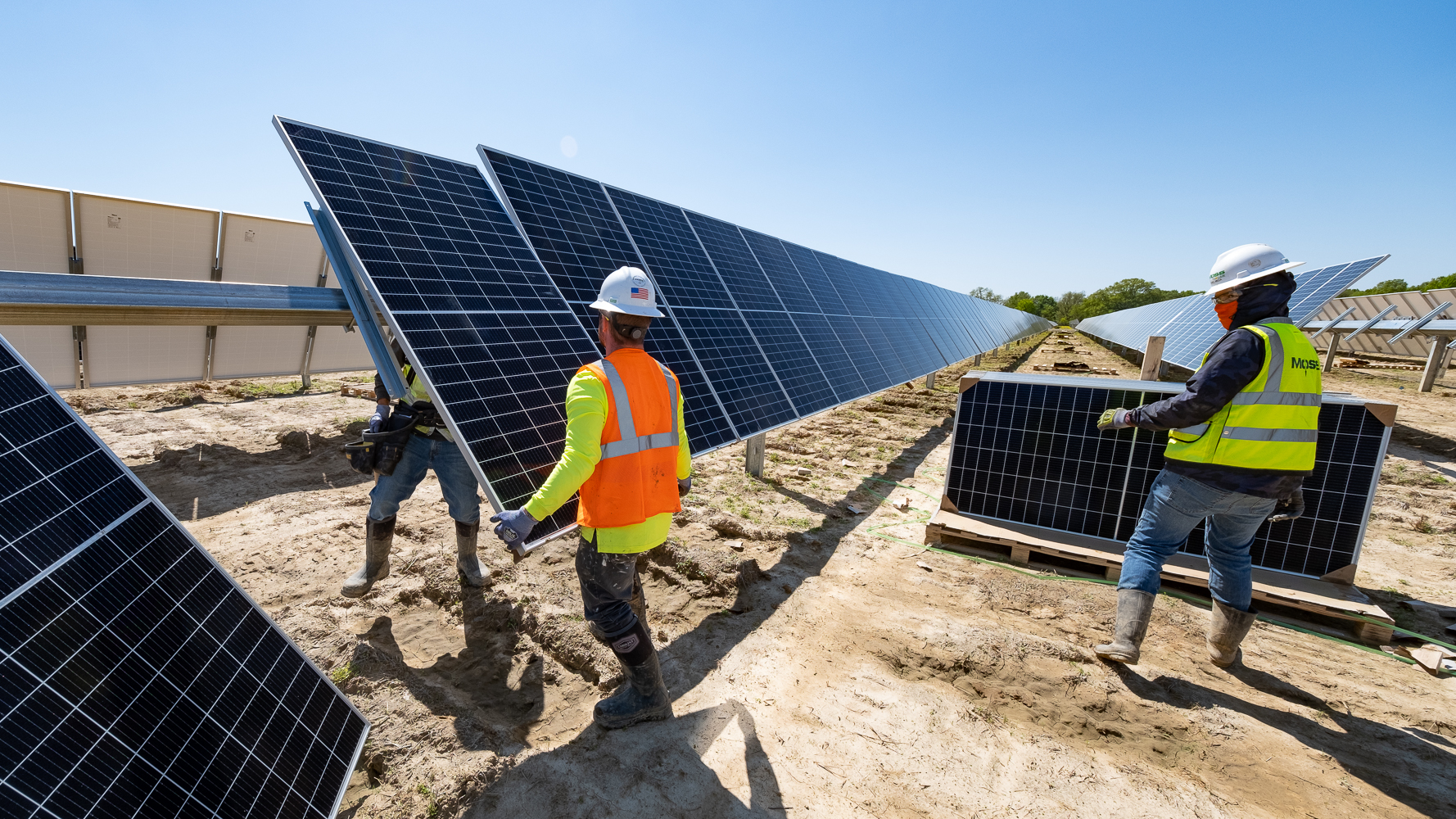 Panel by photovoltaic panel, Searcy Solar is coming together. 