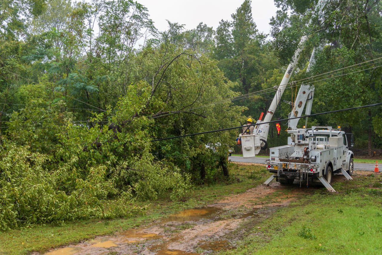 Entergy crews and support workers are making significant progress in restoring power out due to Hurricane Delta.