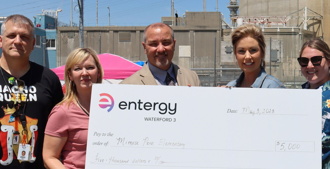 Left to right: David Oertling, W3 RAPID, Mandy Halter, W3 GMPO, Ken Oertling, St. Charles Parish Public Schools Superintendent,  Angi Butler, Mimosa Park Elementary School Principal and Adrienne Bourgeois, W3 Communications Specialist